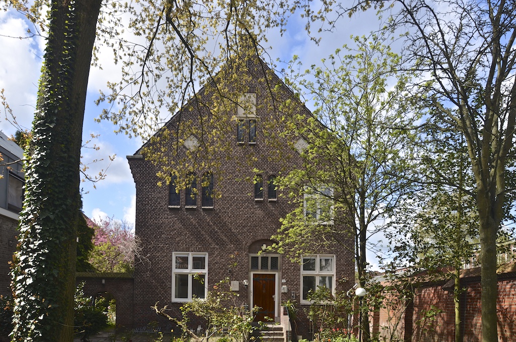 Moesstraat 20