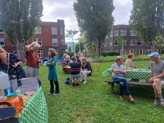 Buurproat Nassauplein nog tot eind september